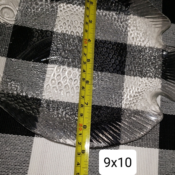 Arcoroc France glass fish plate Impressed textured Vintage, 9x10, EXCELLENT cond - Picture 4 of 5